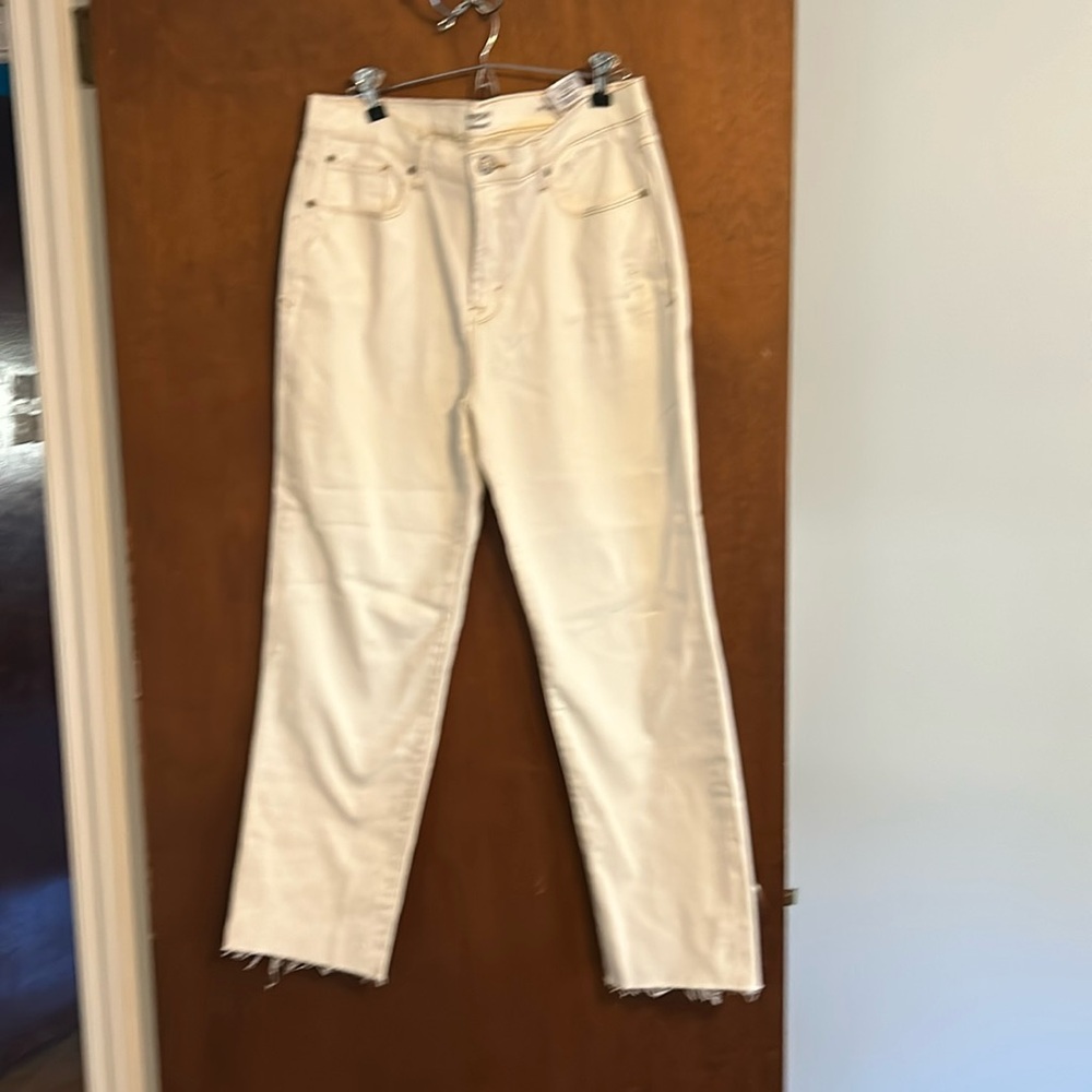 Kenzie vintage luxe slim jeans cream color size 10/30 some distressing